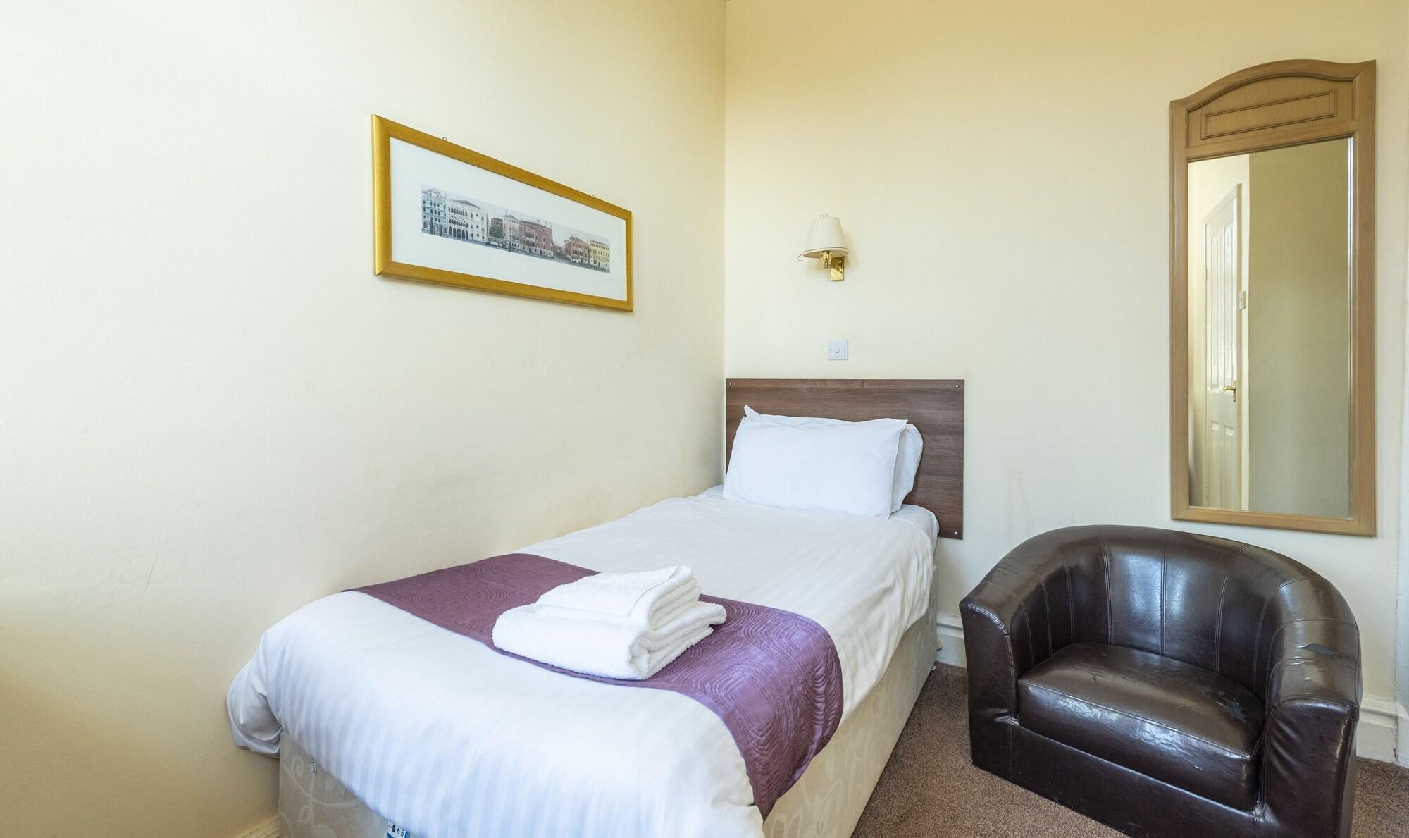 Dene Hotel Chester Extérieur photo