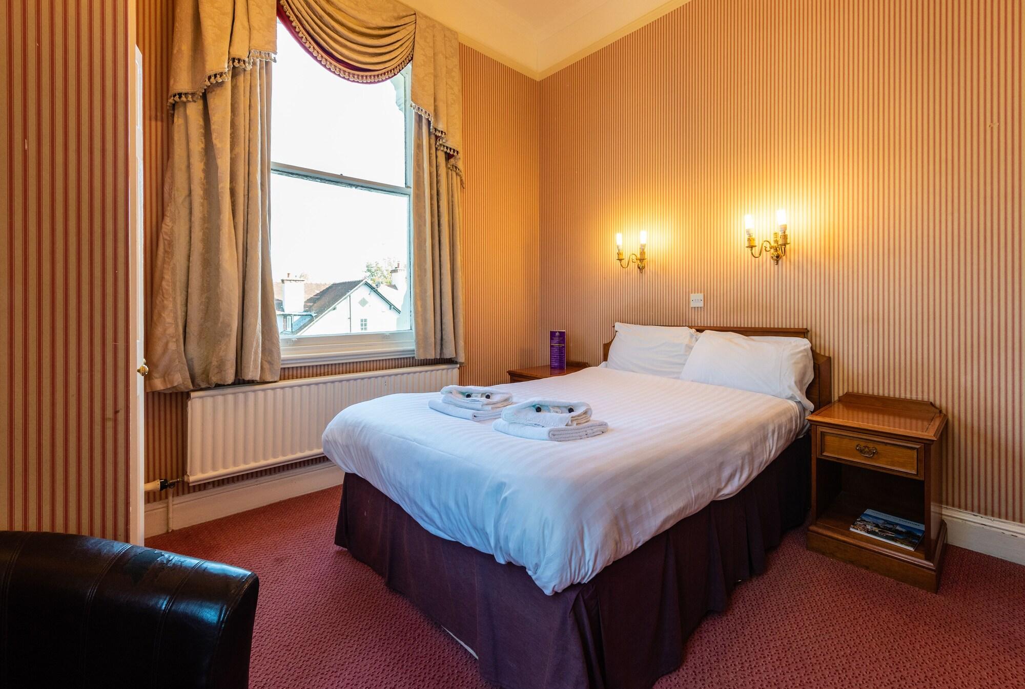Dene Hotel Chester Extérieur photo