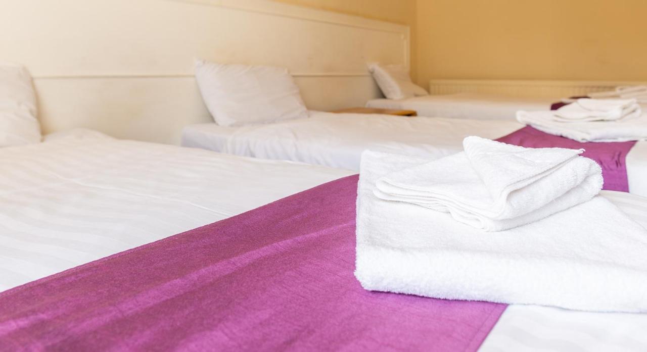 Dene Hotel Chester Extérieur photo