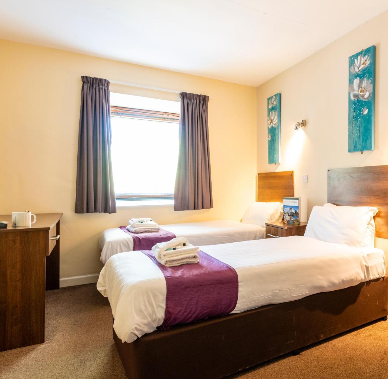 Dene Hotel Chester Extérieur photo